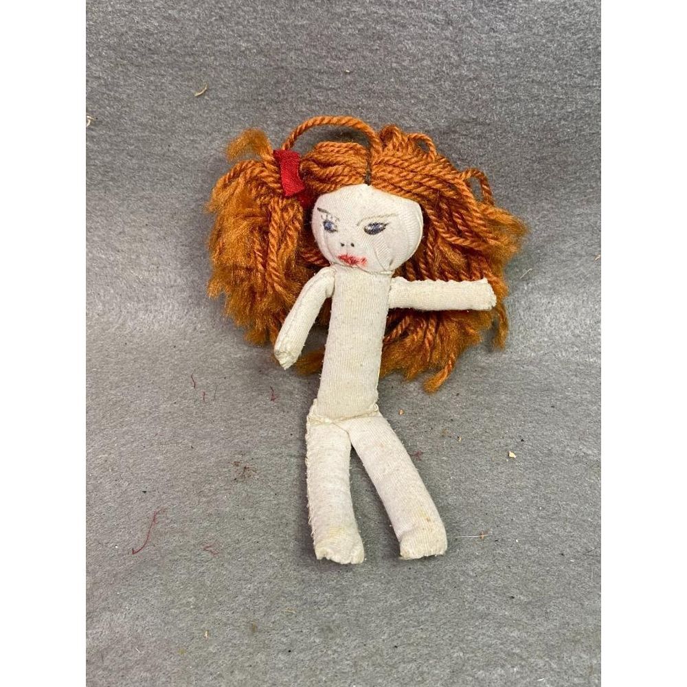 VINTAGE 6 3/4 INCH CLOTH RAG DOLL PAINTED FACE FEATURES YUGOSLAVIA CIRCA 1984